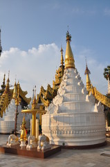 Fototapeta na wymiar Shwedagon Pagoda and temples of Yangon in Myanmar