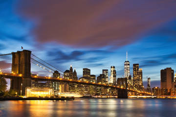 Fototapeta na wymiar New York City Manhattan Downtown with Brooklyn Bridge at Dusk