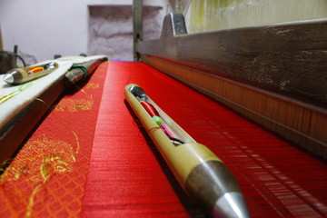 hand loom silk sarees weaving process threading material