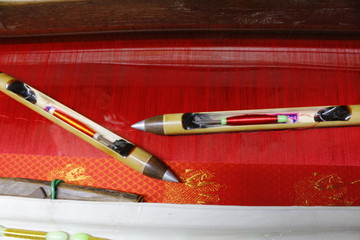 hand loom silk sarees weaving process threading material