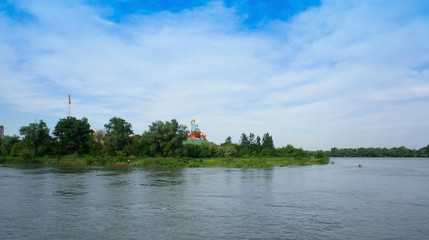 Fototapeta na wymiar City landscape with views of the Kuban river.