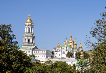 Fototapeta na wymiar Orthodox church in Kiev