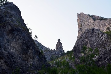 landscape in the Valisoara gorge