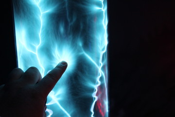  lightning 