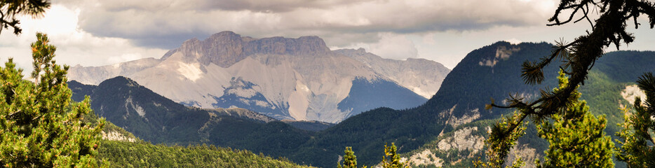 Massif du Dévoluy, massif du pic de Bure, Hautes-Alpes, Alpes-de-Haute-Provence, France