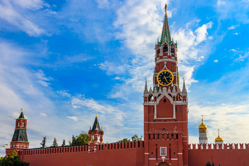 Fototapeta na wymiar Spasskaya tower of Kremlin on Red Square in Moscow, Russia