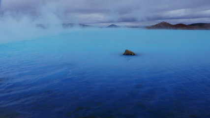 Centrale géothermique près du lac bleu en Islande