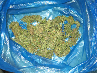 Cannabis cretan bio ganja vintage old school dealers stuff creta island 2008 Cannabis-Legalisierung...
