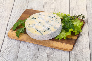 Round blue cheese