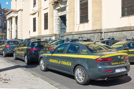 Italian Financial Guard cars