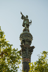Fototapeta na wymiar Estatua de Colon