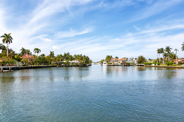 Fototapeta na wymiar Fort Lauderdale Florida Las Olas downtown city marina boats