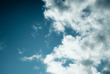 Obraz premium Sky clouds cirrus clouds on a blue background