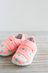Toddler girl tennis shoes with colored hearts