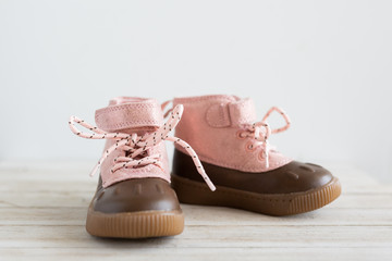 Toddler girl pink duck boots