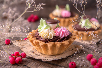 Sponge cake basket. Candy bar