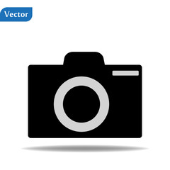 Photography icon with green photo camera on white.