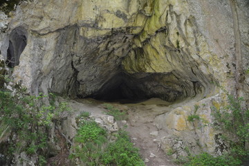 cave from the Varghis gorge