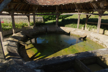 Lavoir du Cadet dans le village de Vignes dans le département des Pyrénées Atlantique