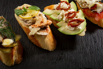Bruschetta with mushrooms and avocado