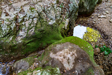 Gola di Jana nel sentiero 168 a Braccano nelle Marche