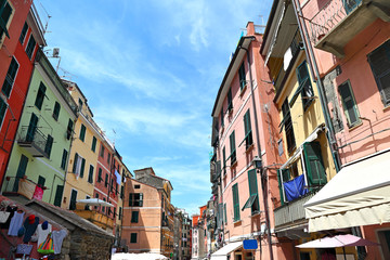 Fototapeta na wymiar Vernazza, one of the beautiful towns of Cinque Terre fame.