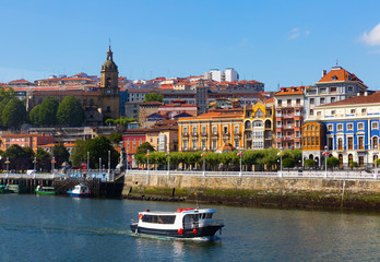 Center and embankment of Portugalete