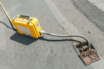 Portable hydraulic equipment for pumping water, gas or fuel