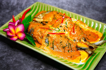 Chuchi mackerel, curry-fried fish,style Thai food