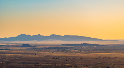 Fototapeta na wymiar Coucher de soleil en Namibie, Afrique
