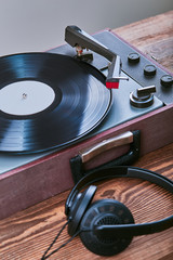 Vinyl player with vinyl record