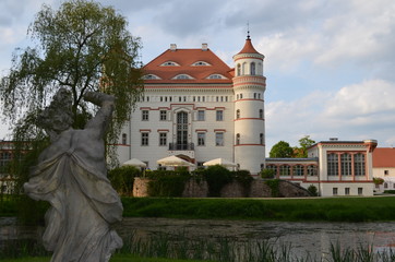 Pałac w Wojanowie, Dolina Pałaców i Ogrodów, Dolny Śląsk, Polska © Ewa