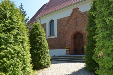 Kosciół zabytkowy z XIII wieku w Szewcach, Dolny Śląsk