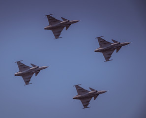 Fototapeta na wymiar fighter jets in formation