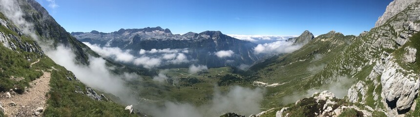 Fototapeta premium Alpi - Altopiano del Montasio