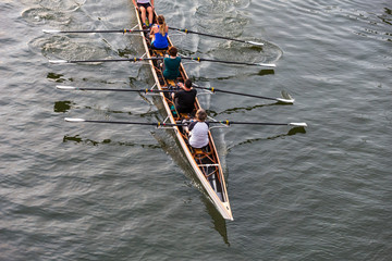 Vierer Mannschaft im Ruderboot © photowahn