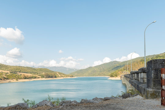 Embalse de los Hurones en la provincia de C&aacute;diz, Andaluc&iacute;a, Espa&ntilde;a.