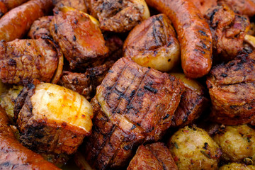 Viandes cuites au barbecue - gros plan