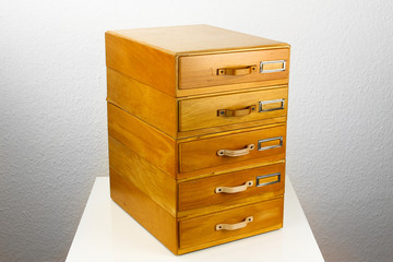 old wooden cardbox with drawers and compartments register for slides photographs 20s design bauhaus era 