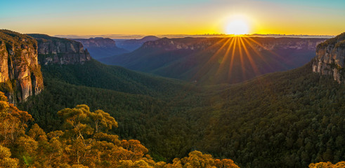 sunrise at govetts leap lookout, blue mountains, australia 52
