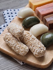 한국의 전통음식 떡케이크, 송편, 유과 