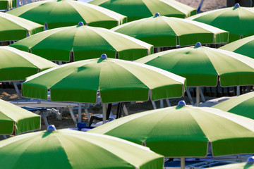 Ombrelloni in spiaggia