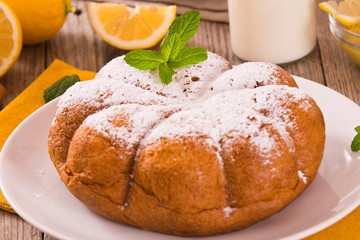 Cake with lemon cream filling. 