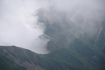 悪天候の稜線　唐松岳～五竜岳