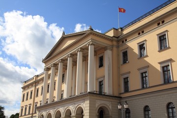 Fototapeta na wymiar Oslo Royal Palace