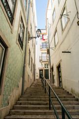 Fototapeta na wymiar リスボン市街の古い石段