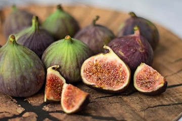  figs on a dark background, paleo diet, still life