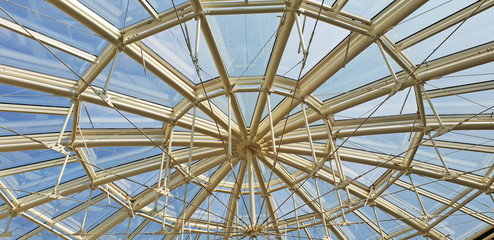 Fototapeta premium Round Glass roof on a metal structure