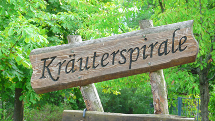 Holz Schild Kräuter Spirale