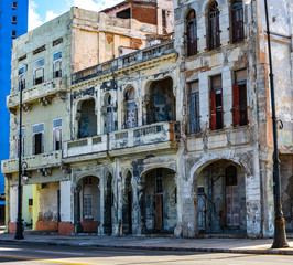 Fototapeta na wymiar CUBA LANDSCAPES AND ARCHITECTURE